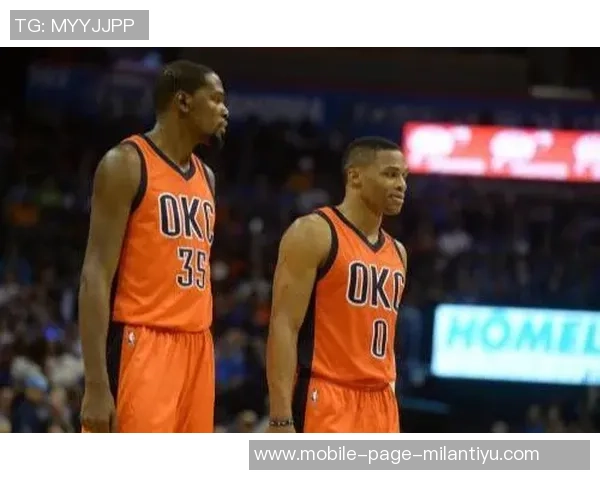 爱德华兹表现平平半场投篮命中率不佳仅得9分1板3助